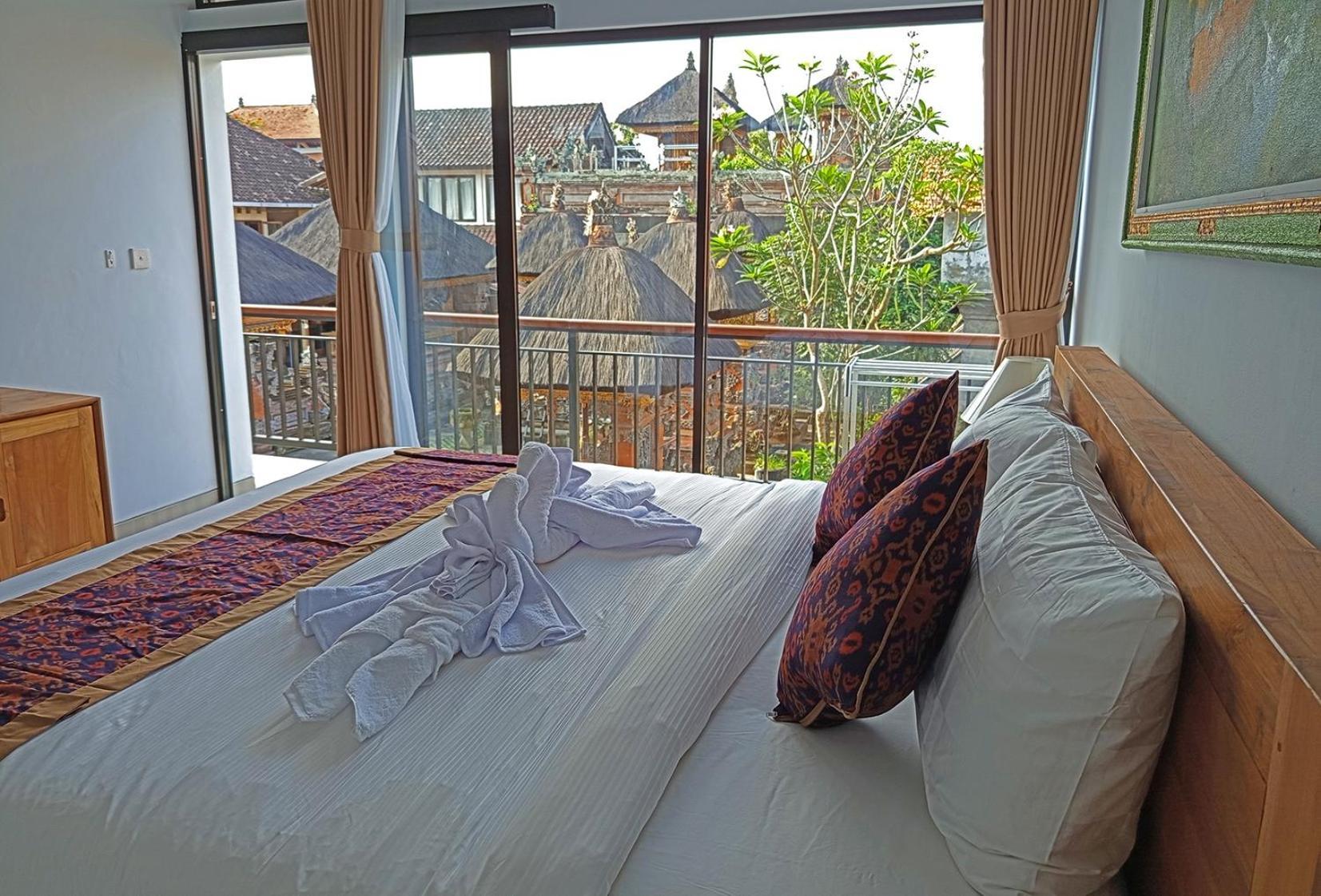 Mahaguna Homestay