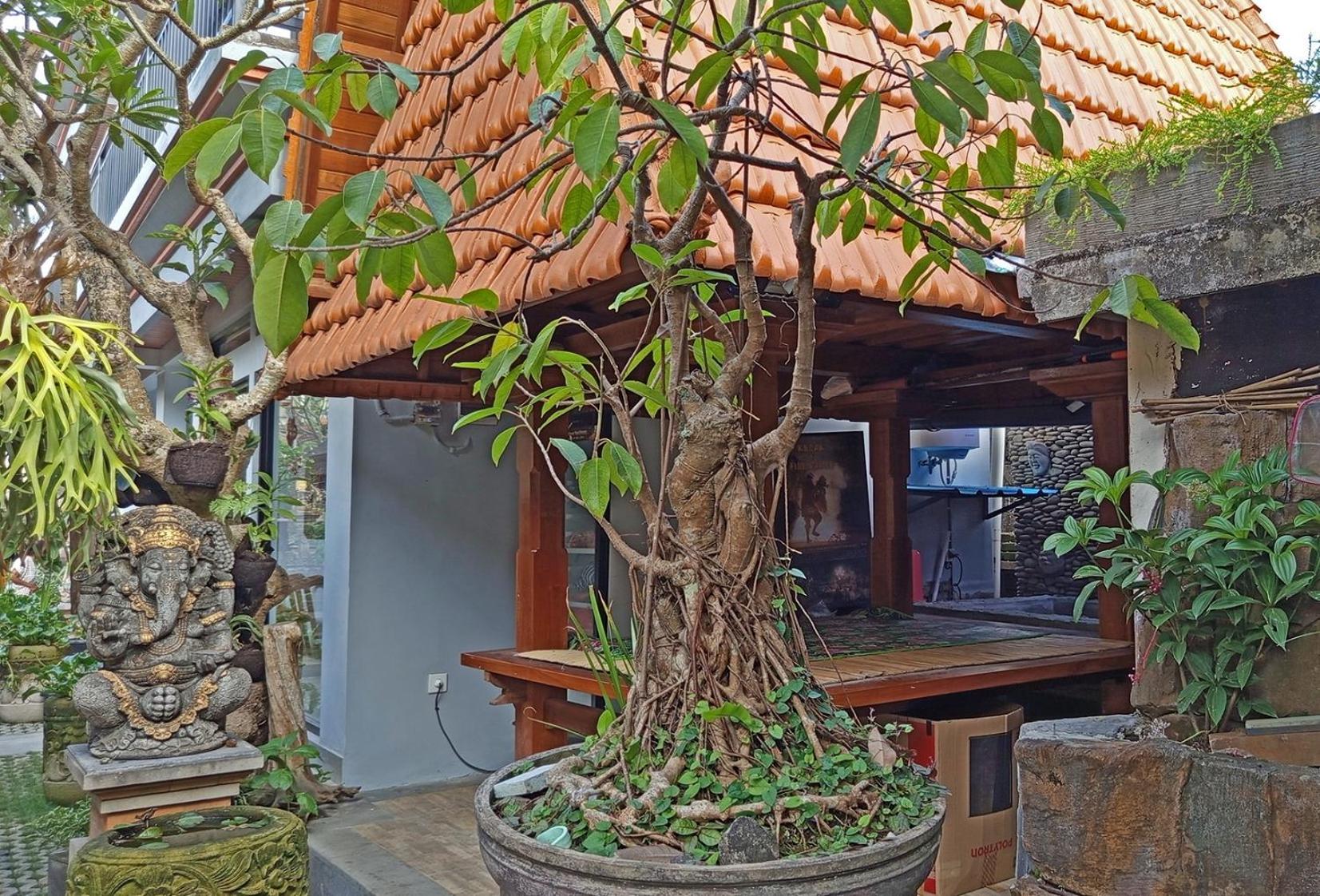 Mahaguna Homestay *